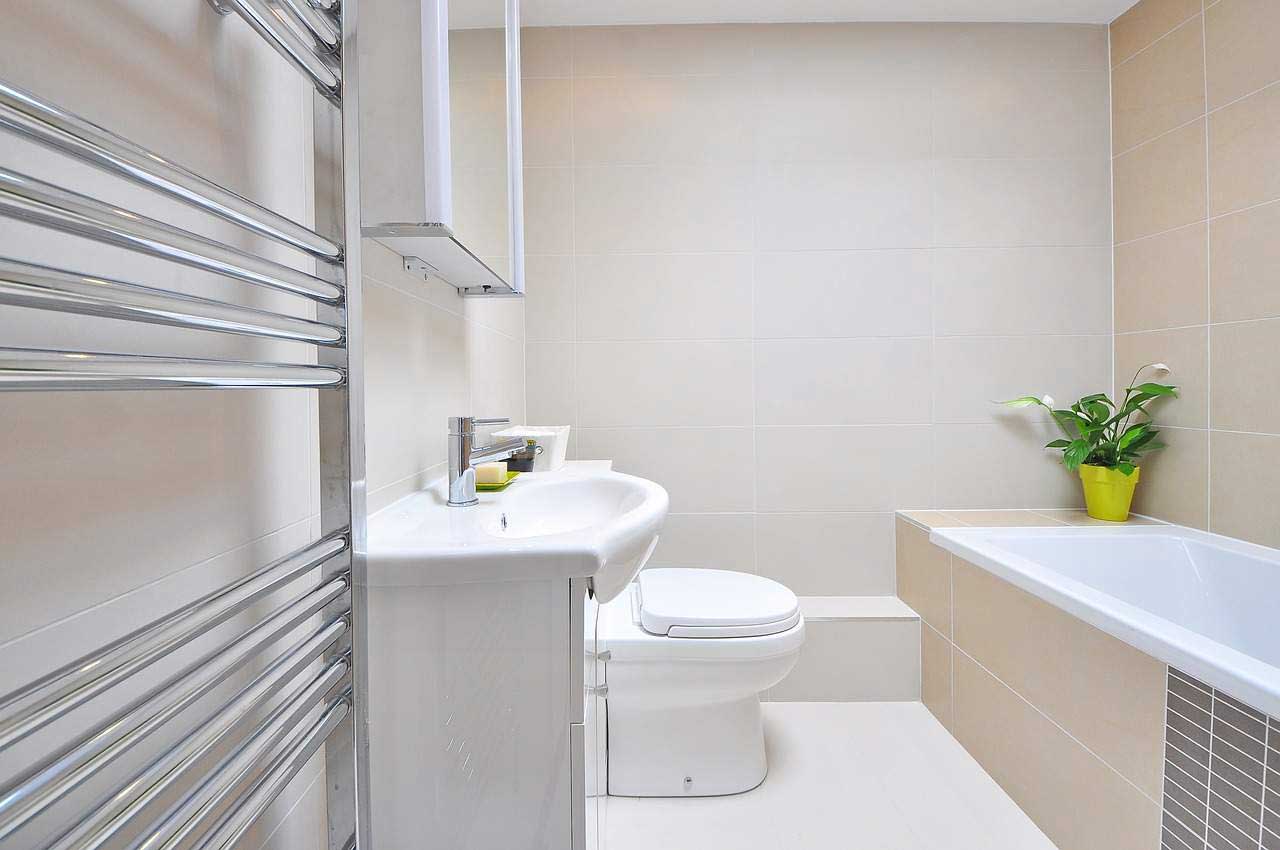 Why Bathroom Bathtub Refinishing is Great for Hotels