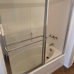 Bathtub refinishing and tile resurfacing after - NuFinishPro