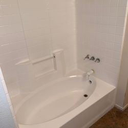 Bathtub refinishing and tile resurfacing after - NuFinishPro