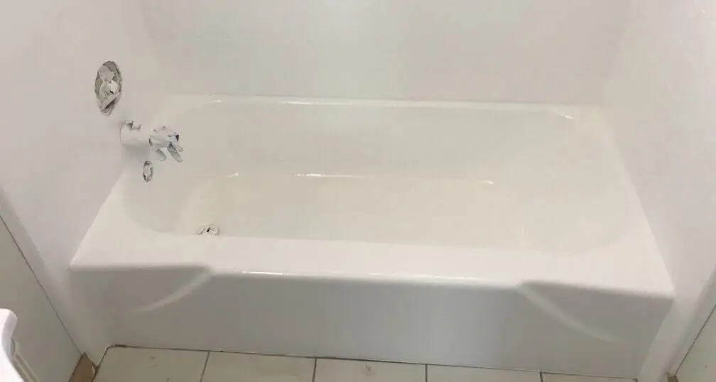 Athbhailchríochnú bathtub, athdhromchlú tíl, tar éis - NuFinishPro
